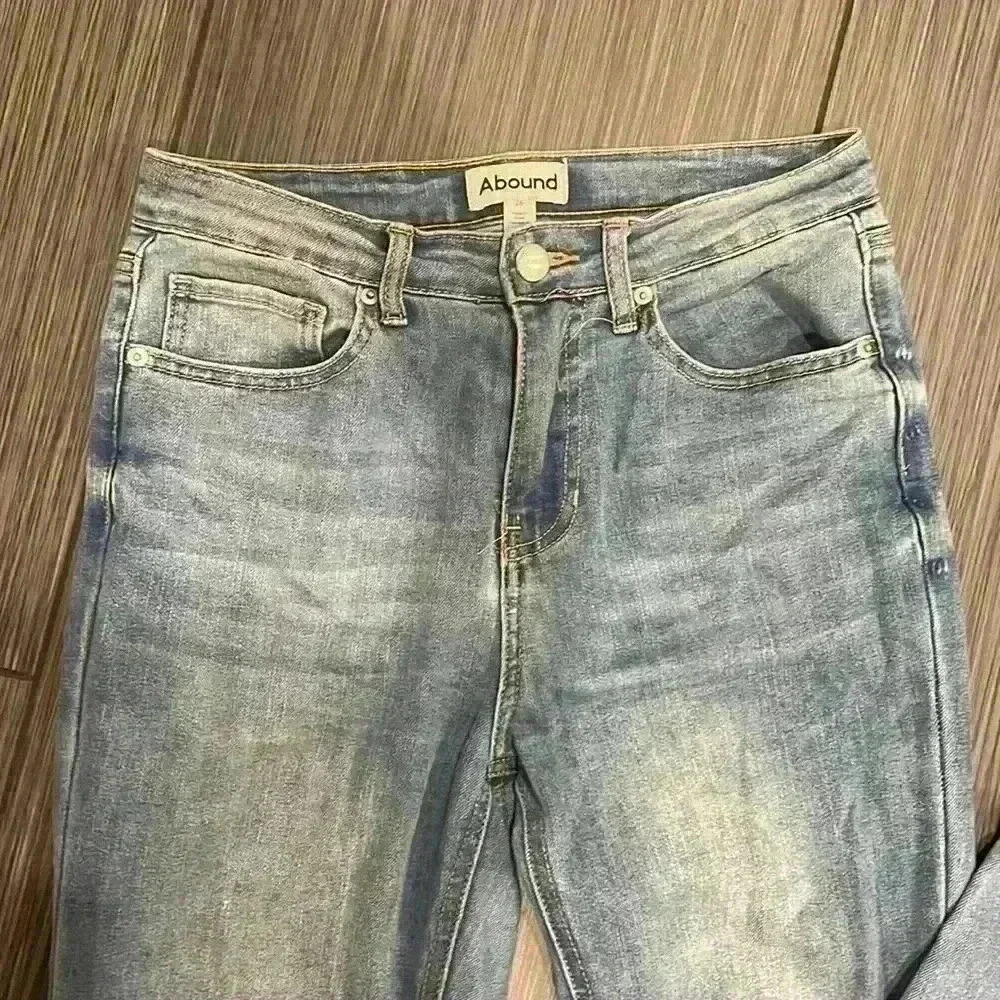 Abound Women's Blue Light Wash High Rise Zip Fly Skinny Denim Jeans Size 26 - Picture 2 of 10